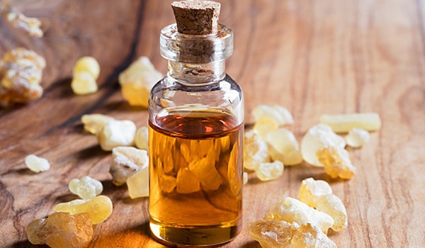 Weihrauchöl Vorteile für Haut, Haar und Gesundheit 