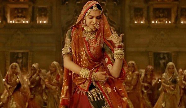 Padmaavats Ghoomar Song inspiriert Outfits für Hochzeiten 2018! 